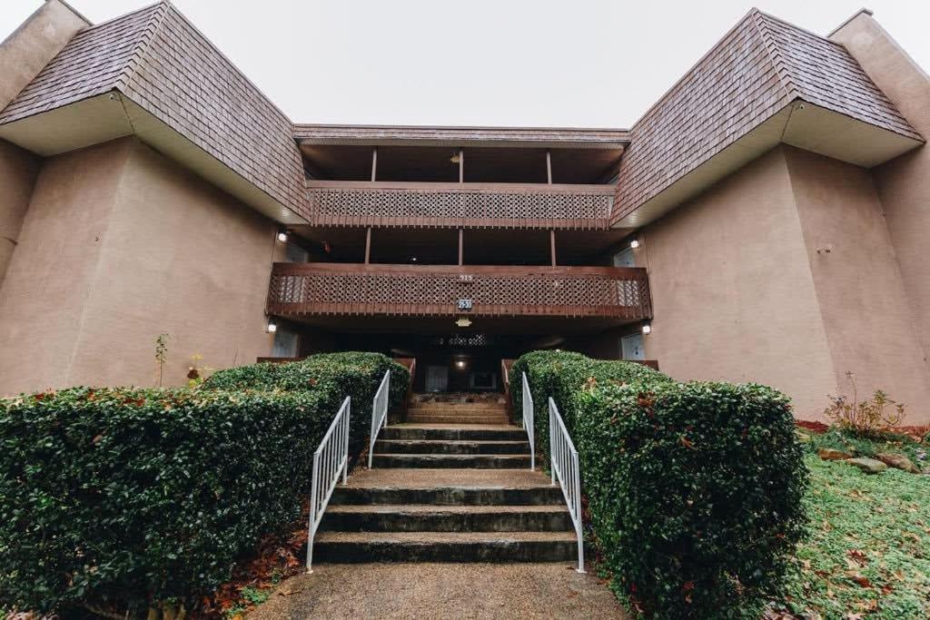 2-Bed, 2-Bath Apartment Living Experience チャタヌーガ エクステリア 写真