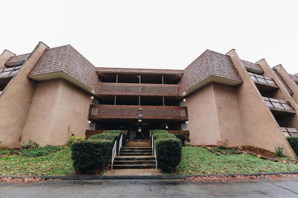 2-Bed, 2-Bath Apartment Living Experience チャタヌーガ エクステリア 写真